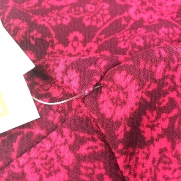 LULAROE Cassie Skirt Floral Pencil Moroccan Damask Raspberry Stretch Size XS NWT - Picture 3 of 8